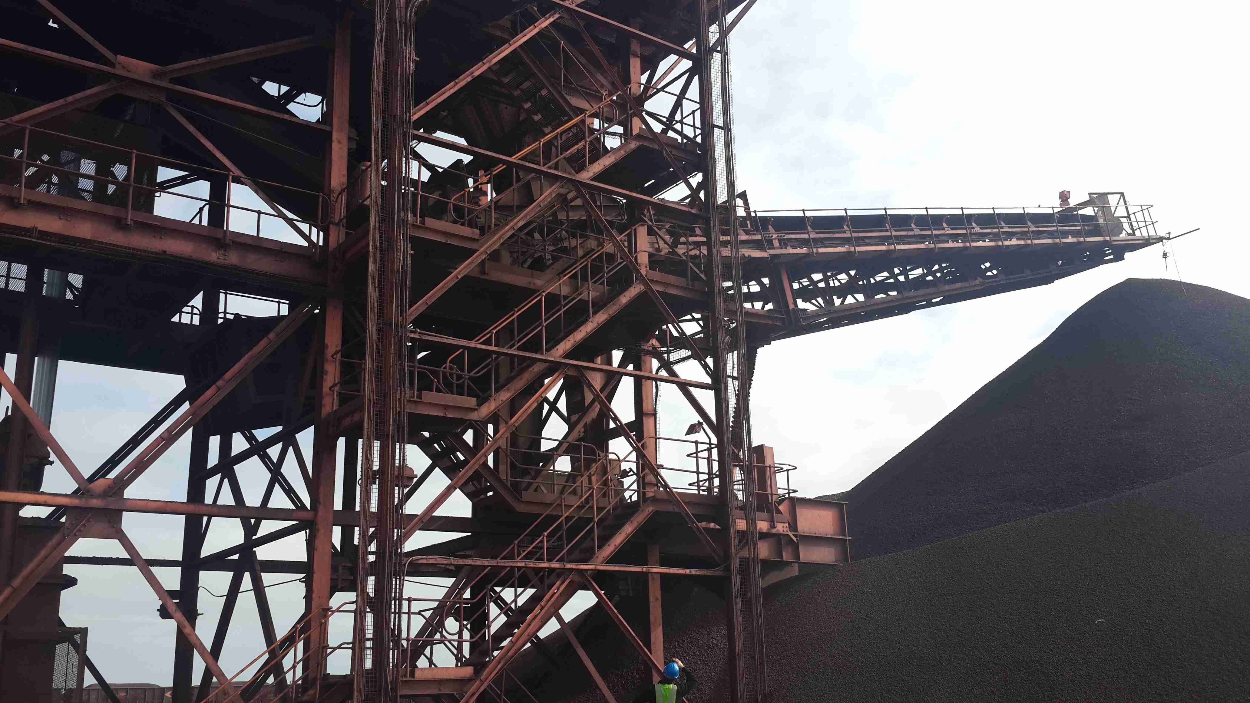 Structural Evaluation of Iron Ore Stacker at Port of Saldanha 2